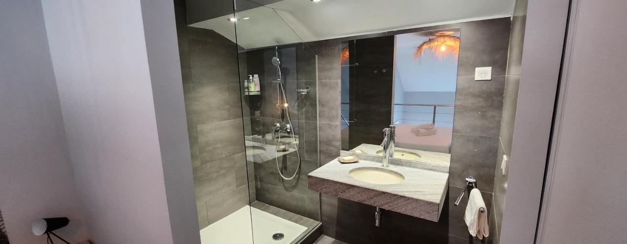 מריגוט Beau Duplex Vue Mer Avec Piscine Et Acces Plage מראה חיצוני תמונה